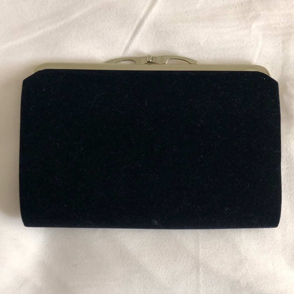 🔴Vintage Velvet Clutch